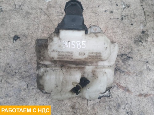 Бачок омывателя лобового стекла